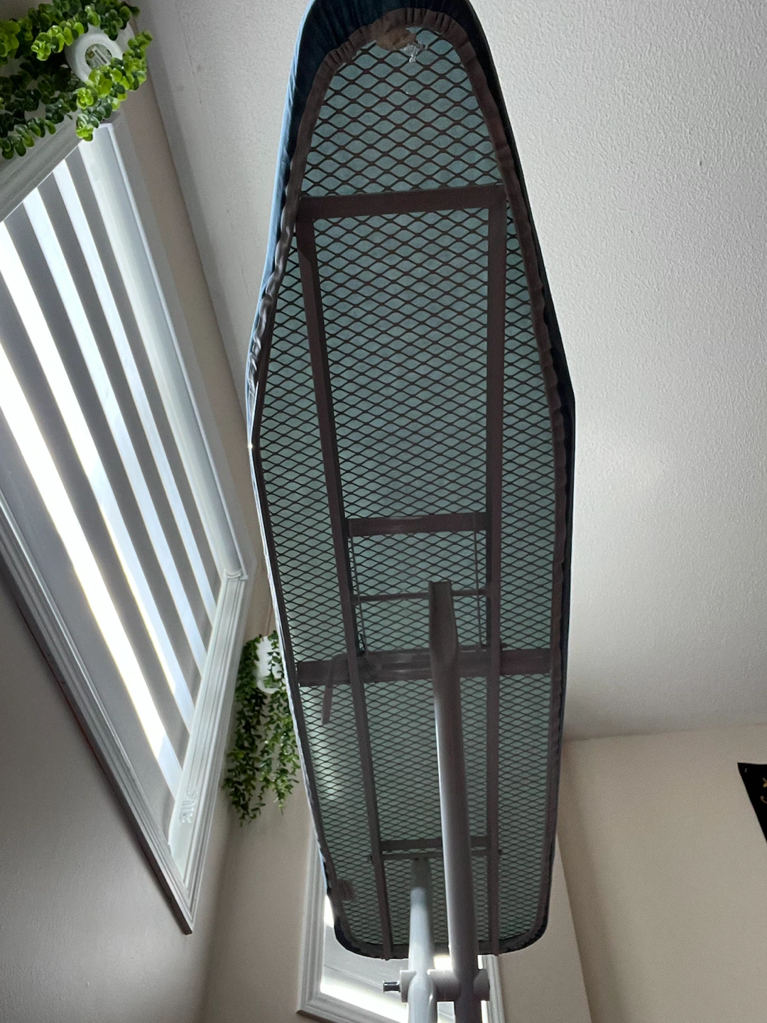 Iron board with iron box - photo 3