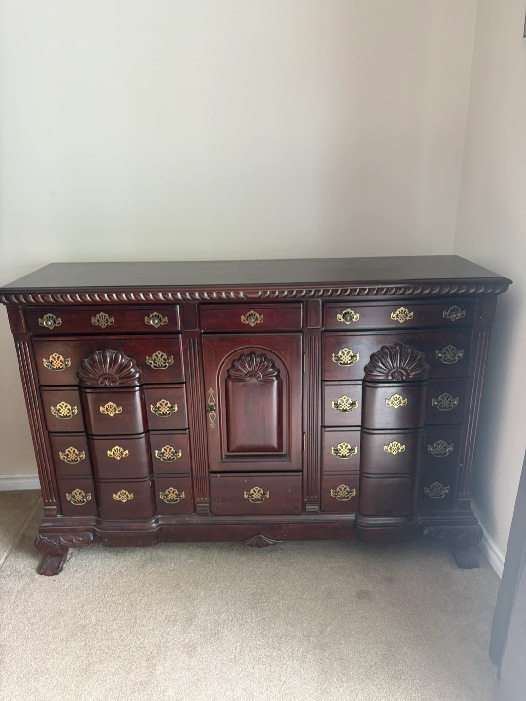 Dresser