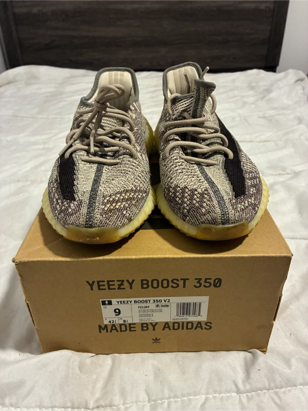 Adidas Yeezy Boost 350 V2 SZ 9