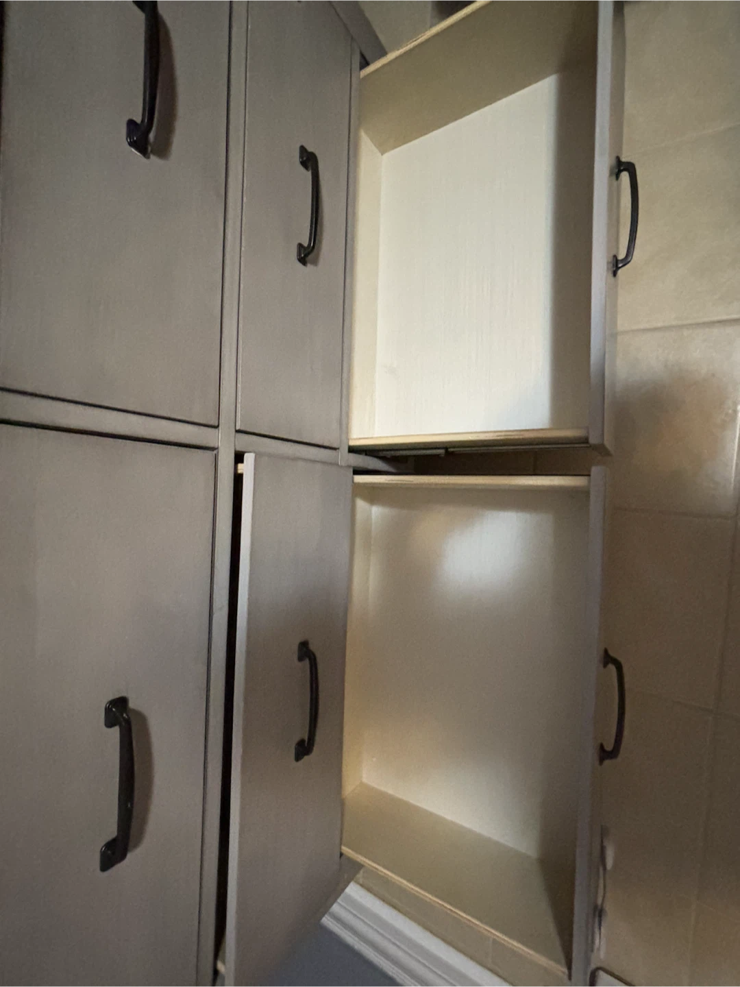 Gray Dresser with 6 Drawers - photo 4