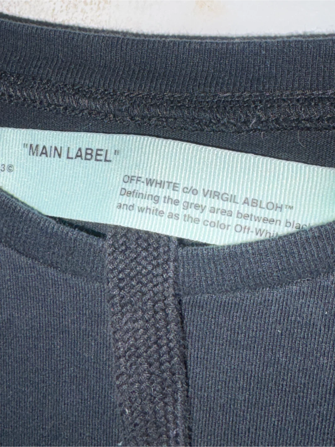 Off-White Oval Logo T-Shirt (size small) (READ DESCRIPTION) - photo 5