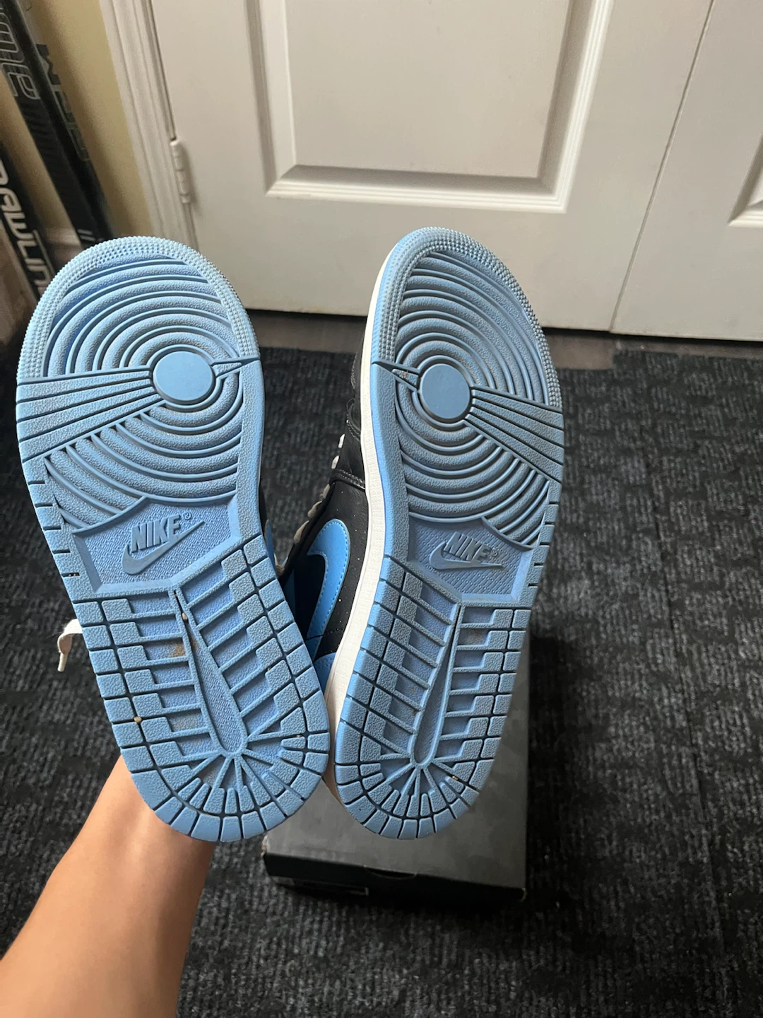 Air Jordan 1 Low UNC - photo 5