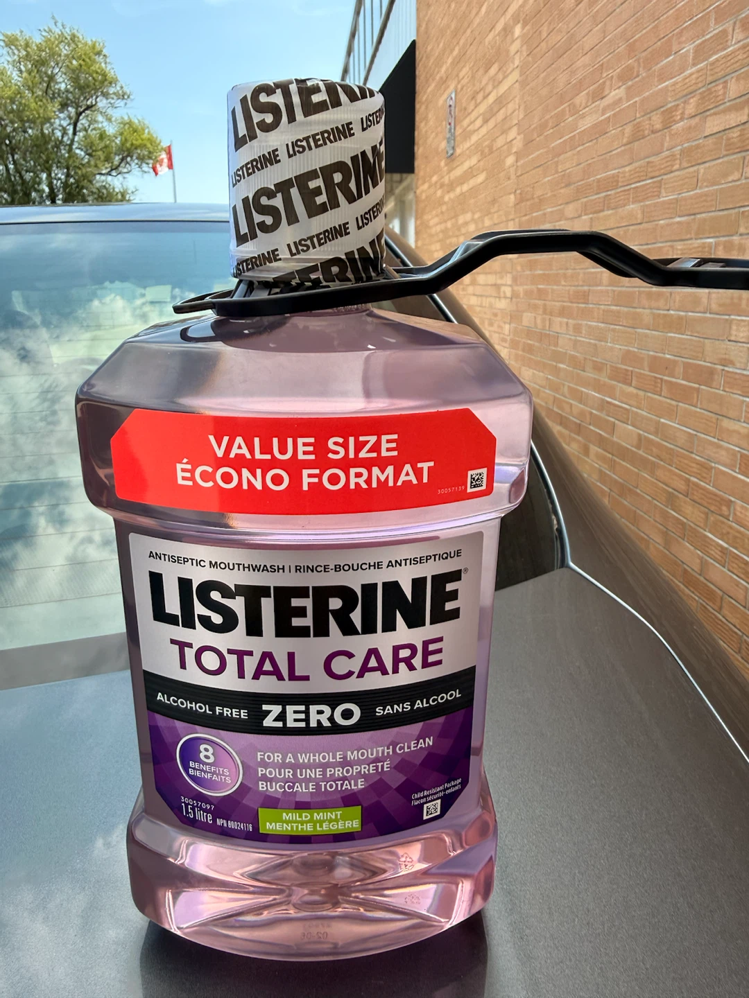 Listerine mouthwash 1.5 Litre(expiry 2028)(Oakville) - photo 3