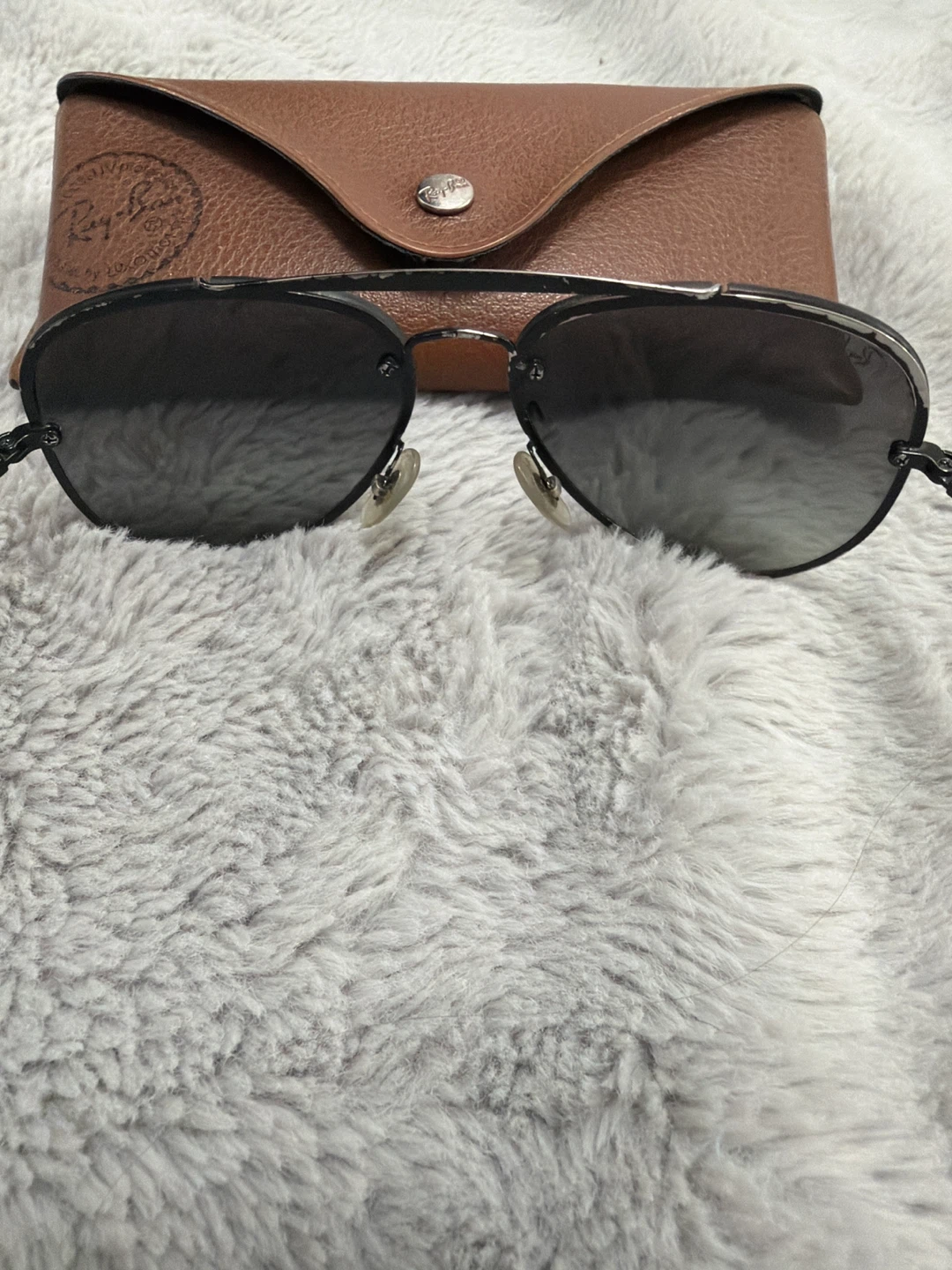 Ray-Ban Aviator Sunglasses with Case - photo 4