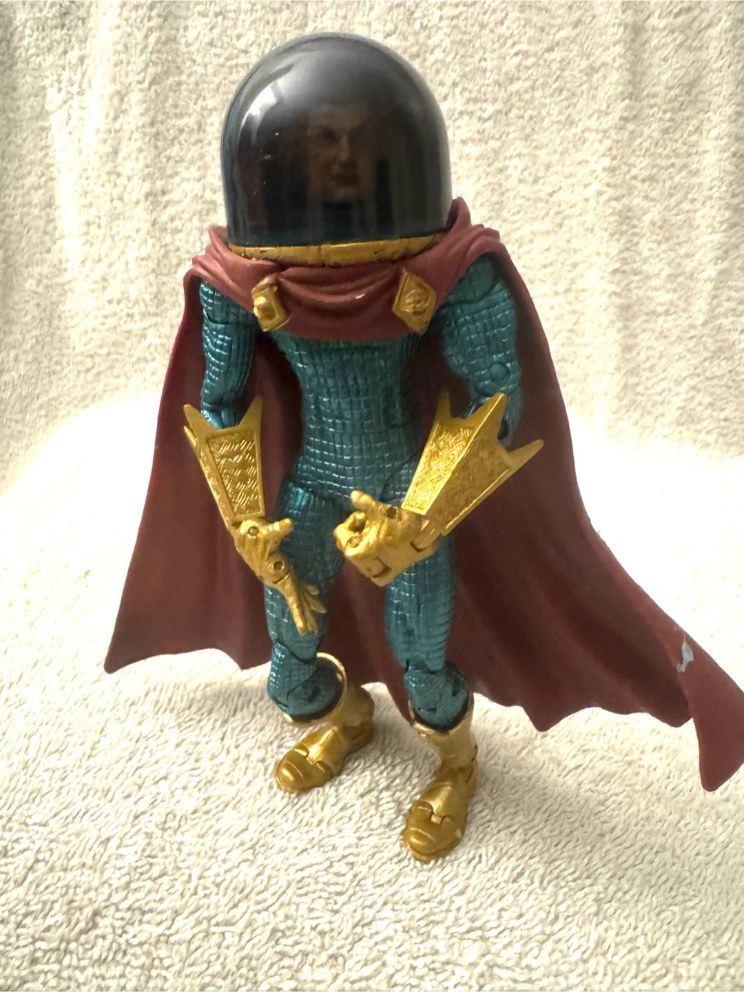 Marvel Legends Mysterio w/ rotating faces