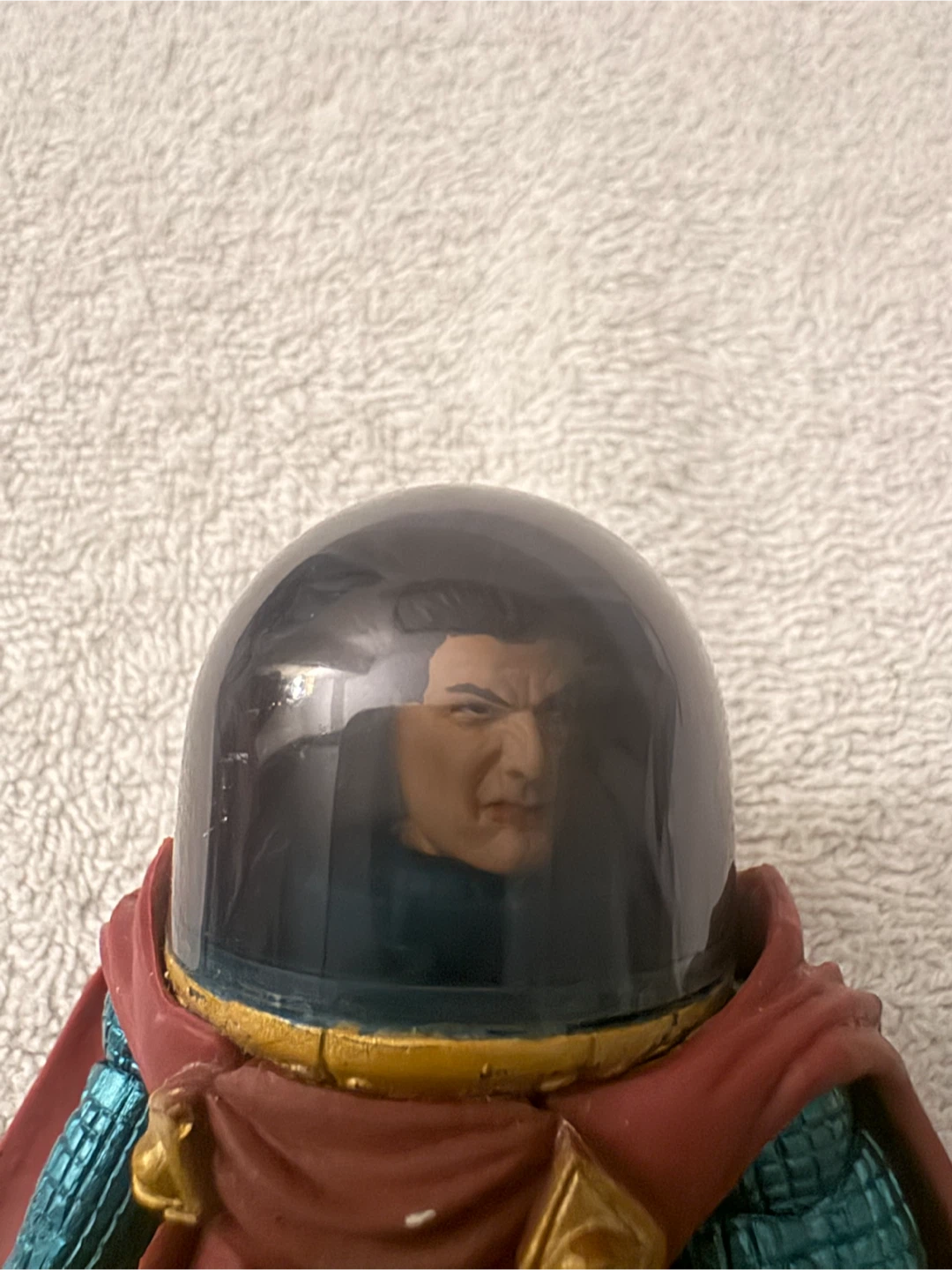 Marvel Legends Mysterio w/ rotating faces - photo 3