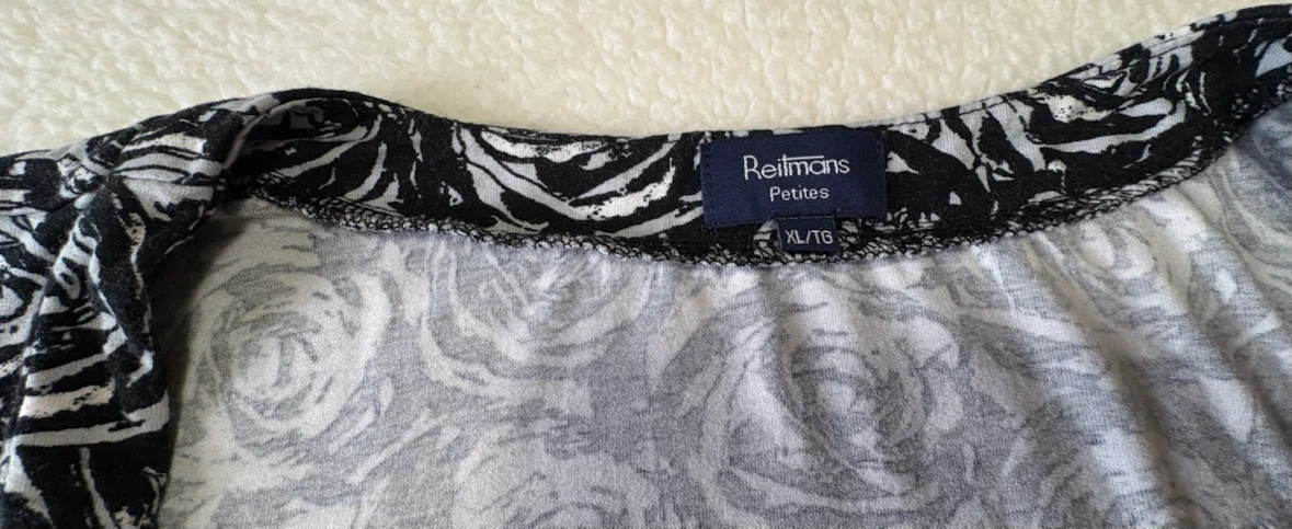 Reitmans Petites black & white floral print t-shirt - photo 3