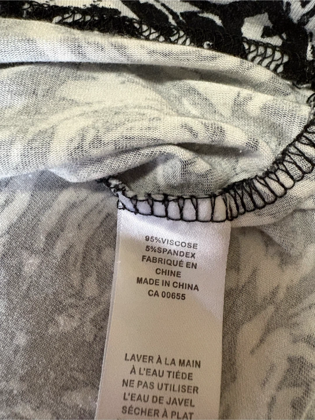 Reitmans Petites black & white floral print t-shirt - photo 4