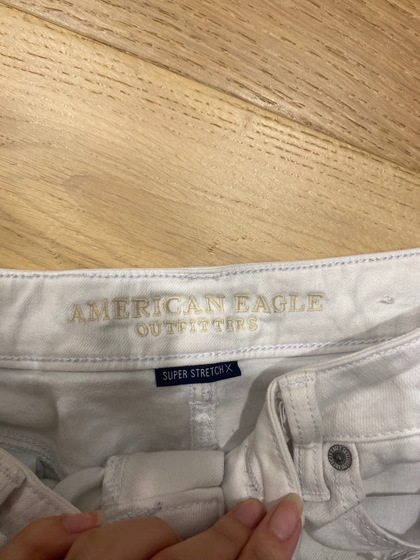 American Eagle Outfitters White Ripped Denim Shorts - photo 2