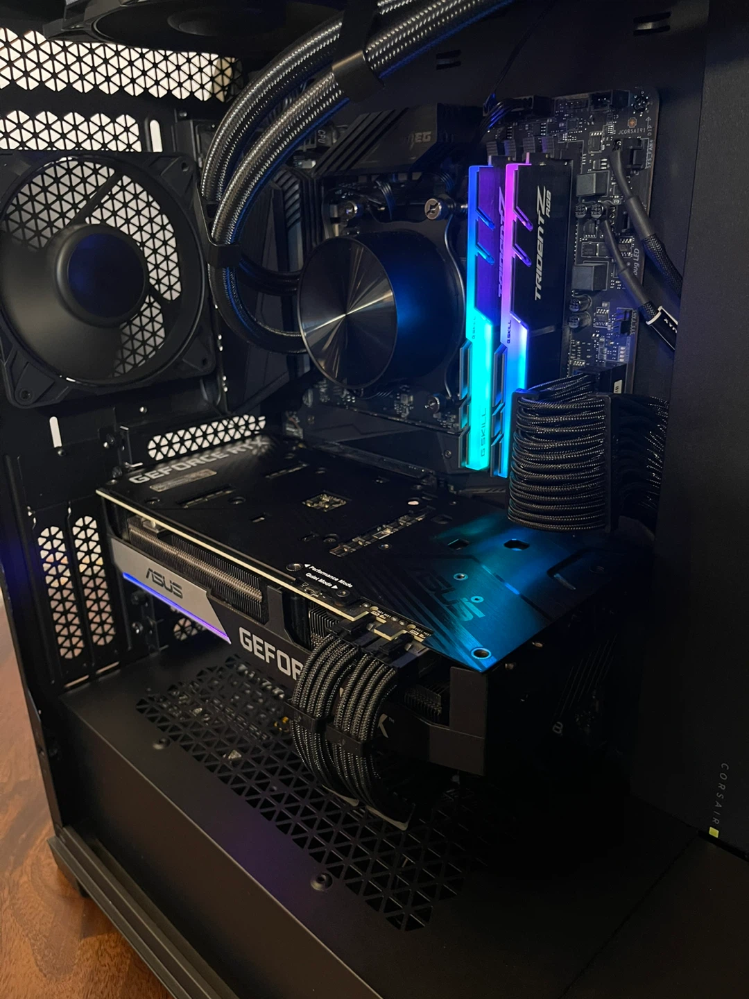 CUSTOM GAMING PC - photo 3