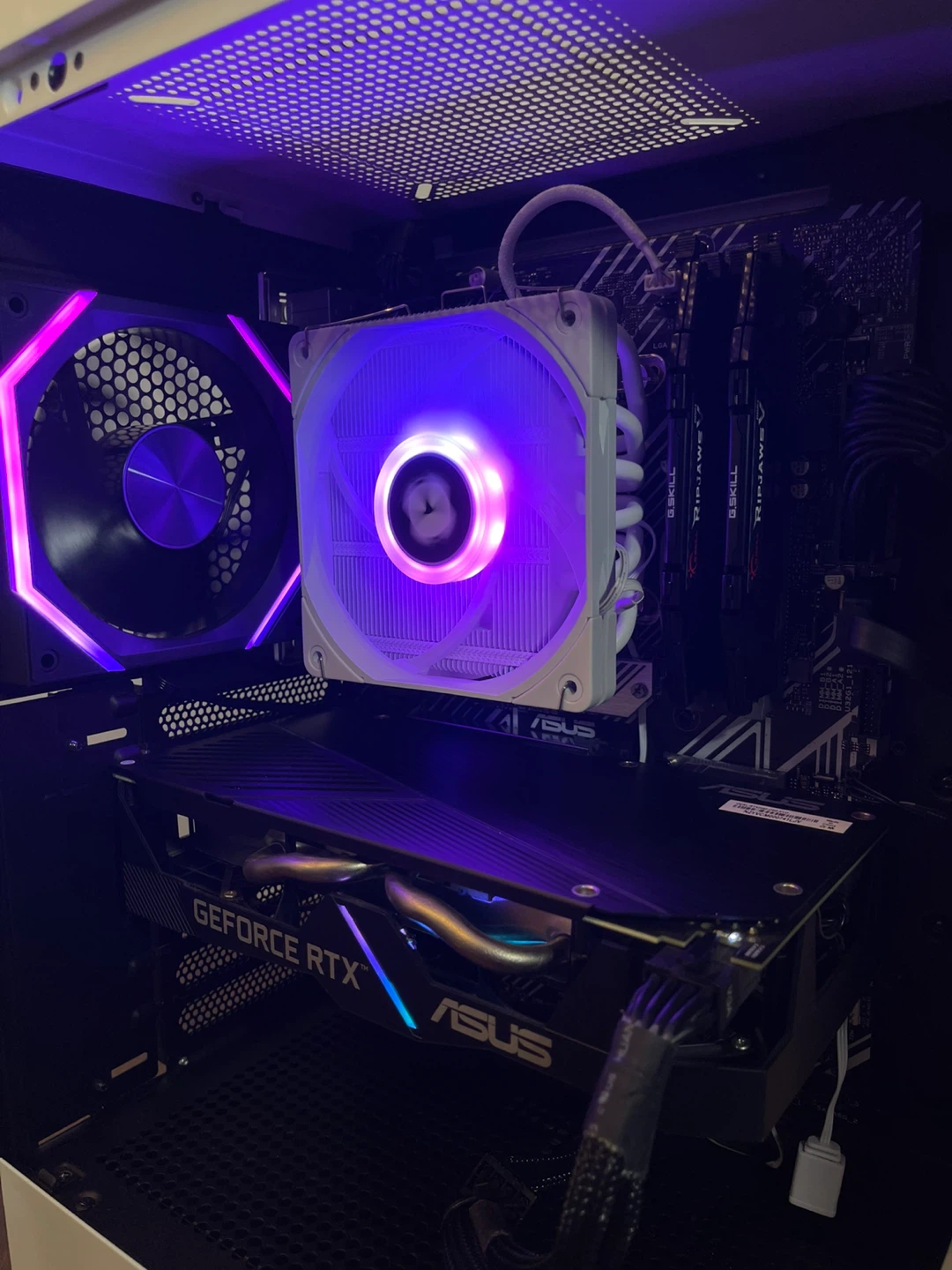 CUSTOM GAMING PC - photo 2