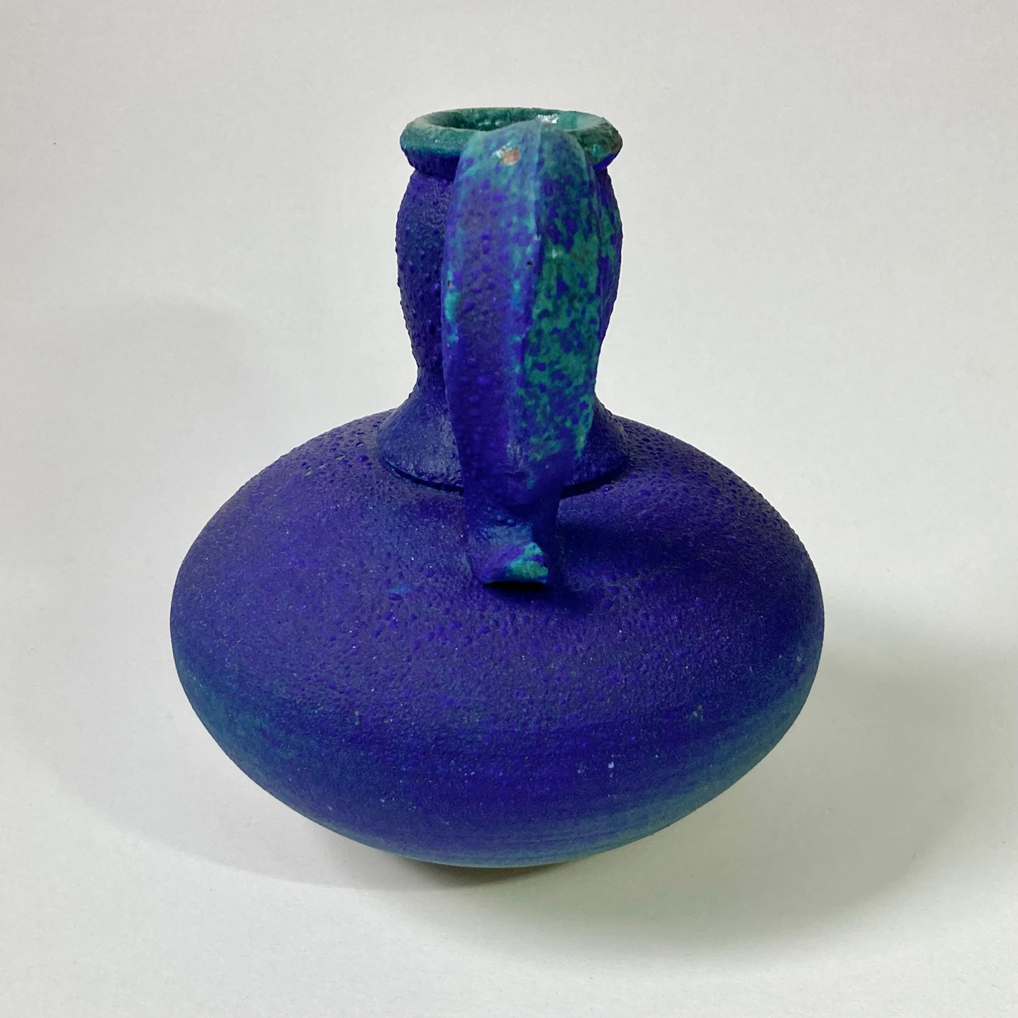 Vintage Gary Bowden NZ Studio Pottery Jug – Fat Lava Glaze - photo 2