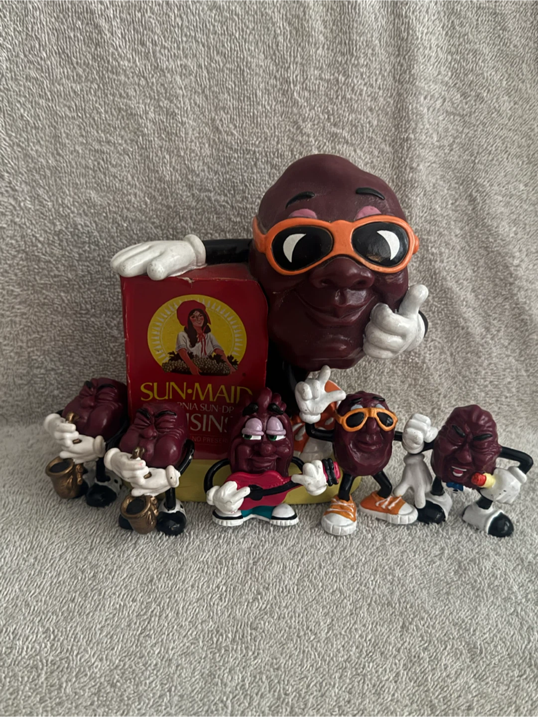 Vintage California Raisins 6 Figure Lot 1987-88