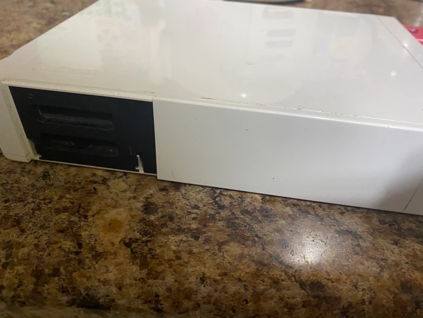 Nintendo Wii Console with Wii Play Game and Pink Controller - photo 2