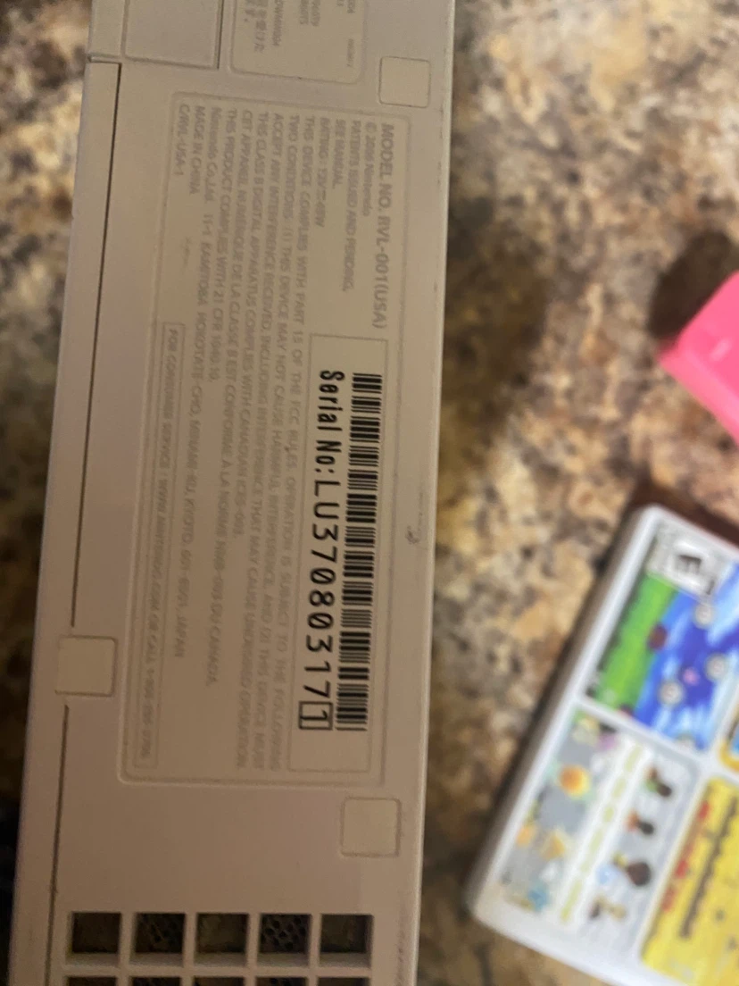 Nintendo Wii Console with Wii Play Game and Pink Controller - photo 4