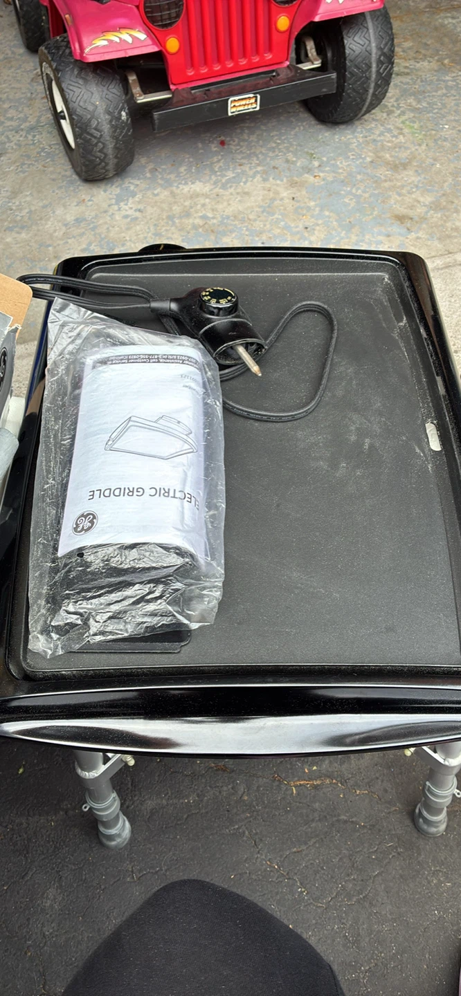 GE Family Size Electric Griddle - photo 3