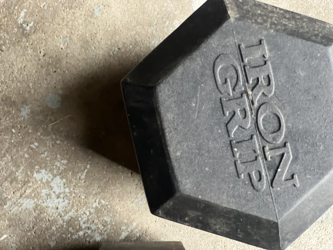 Iron Grip 40lb Dumbbells (Pair) (best offer) - photo 2