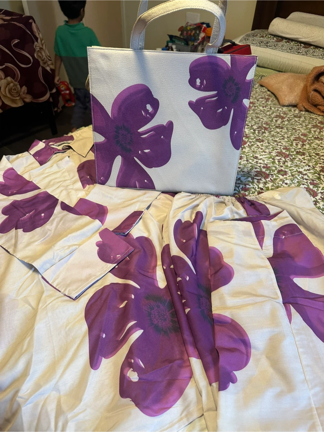 New Women's Floral Print Top and Pants Set with Bag - photo 3