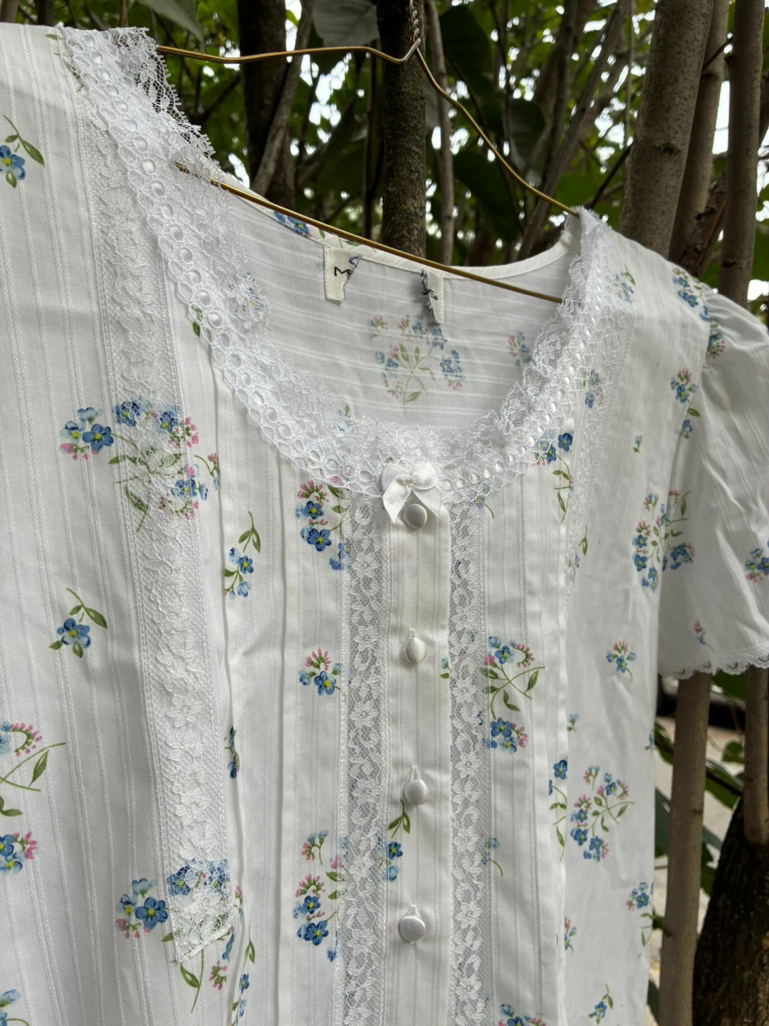 White Dress with Flowers - photo 2
