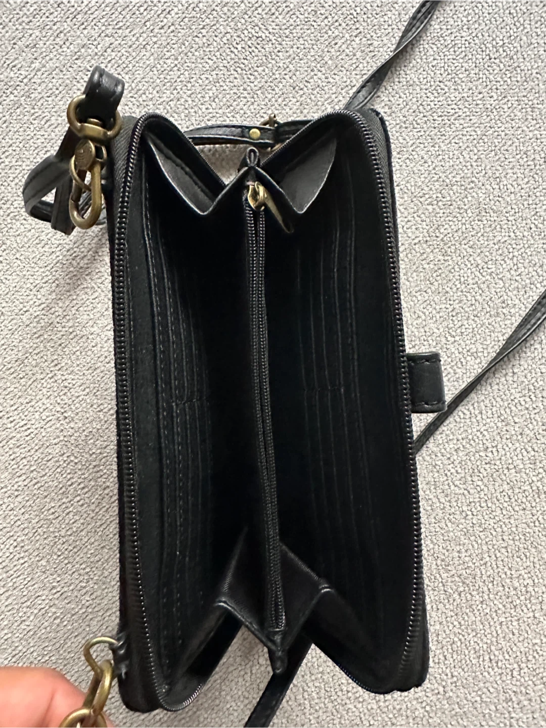 Sakroots Crossbody/ Wristlet Bag - East York - photo 5