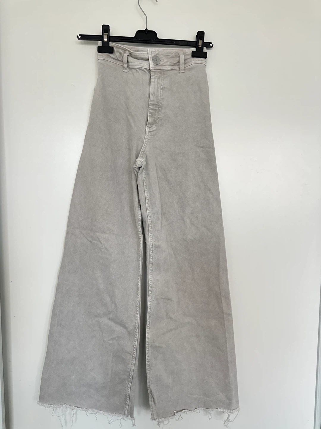 ZARA Wide Leg high waisted Jeans - Grey - Size 8