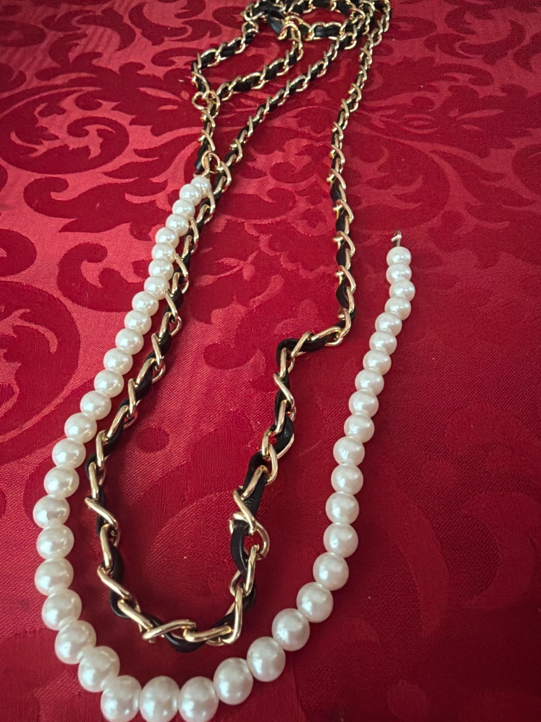 Jewelry Set: Rhinestone Chain, Black & Gold Chain - photo 5