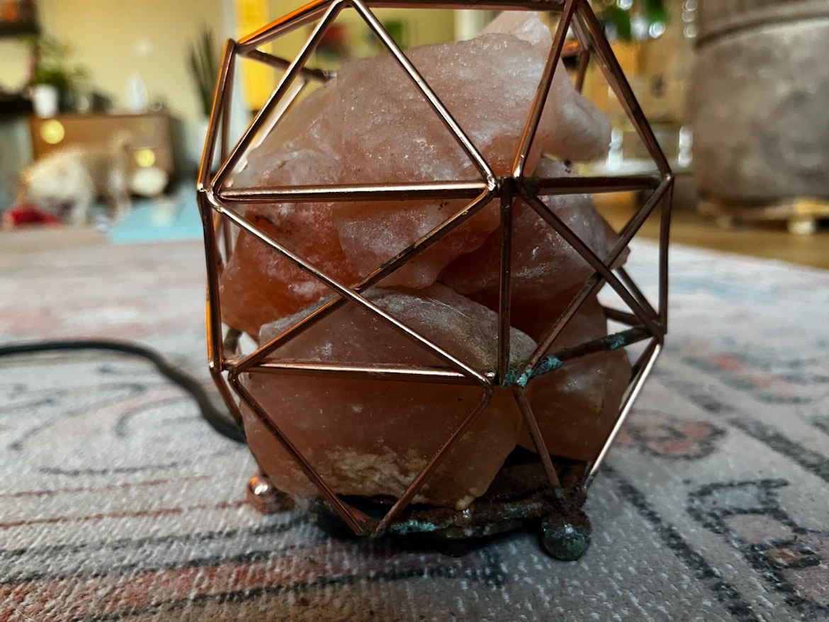Himalayan Salt Lamp with Geometric Metal Cage - photo 2