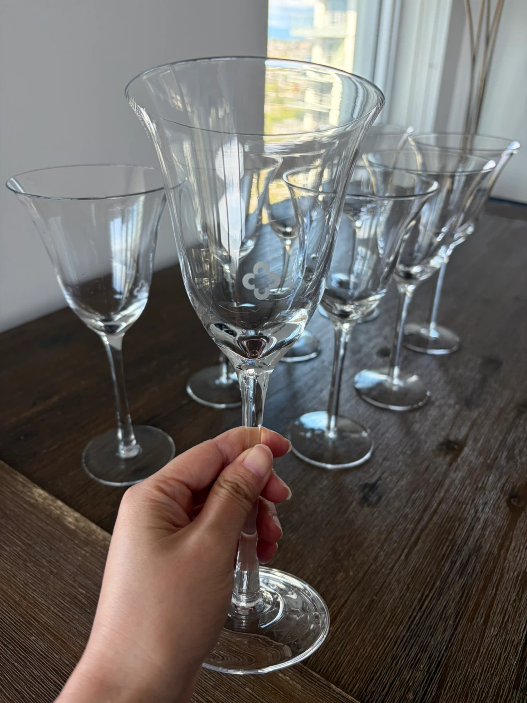 Set of 8 Wine Glasses - photo 3
