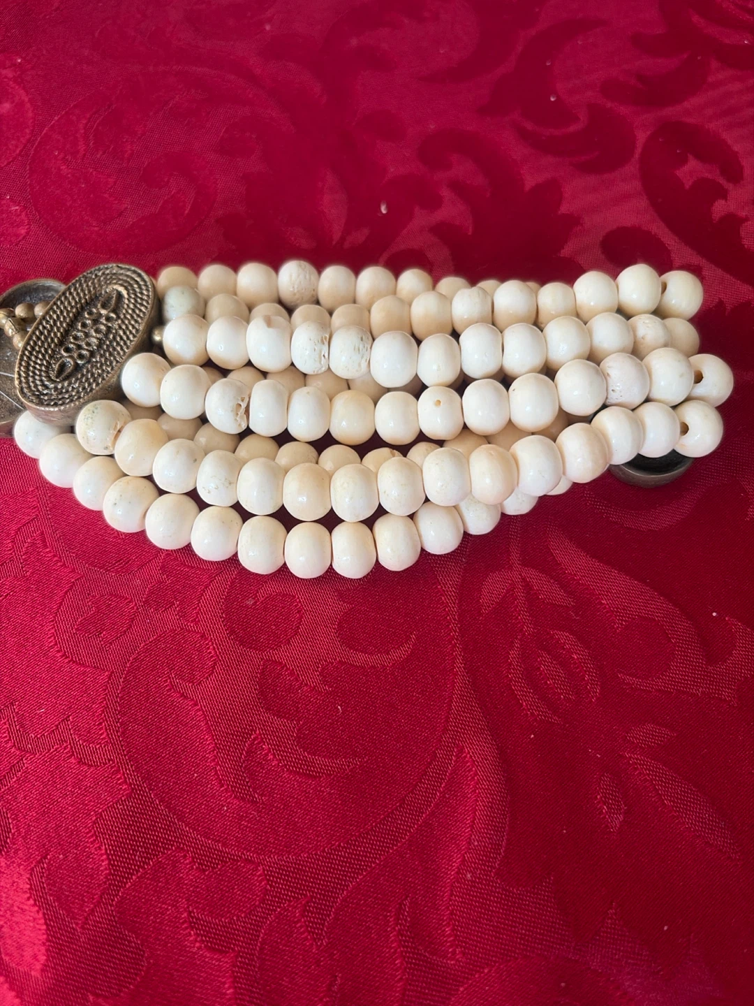 Ivory Toned Beaded Bracelet with Metal Accents - photo 3