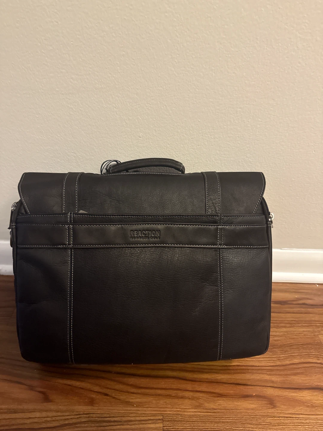 NEVER USED Kenneth Cole Black Faux Leather Briefcase - photo 3