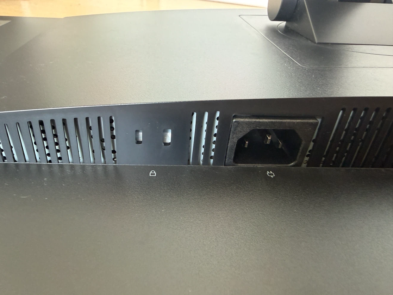 Lenovo ThinkVision P27q-30 - 27" QHD Monitor - photo 5