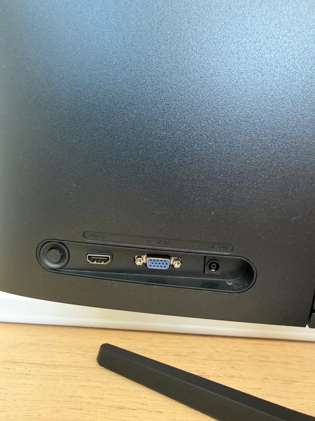Samsung 24” Full HD IPS Monitor - photo 5