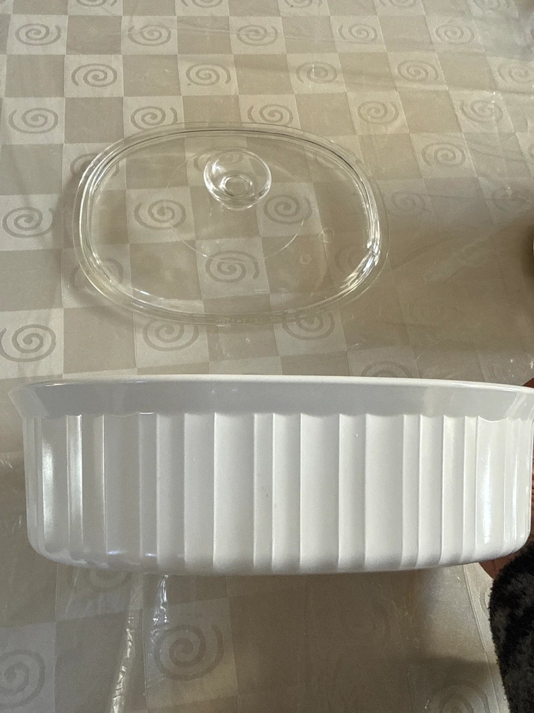 CorningWare 1.8L Casserole Dish with Pyrex Lid - photo 3