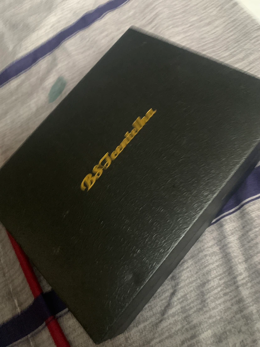 B&S TEEITELHA Watch and Sunglasses Gift Set