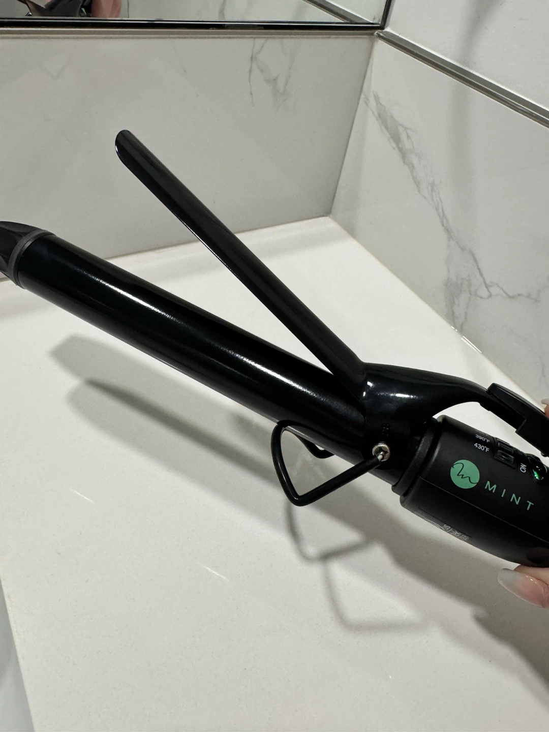 Mint 1.25in Long Curling Iron plus Excellent Condition Freebie - photo 3