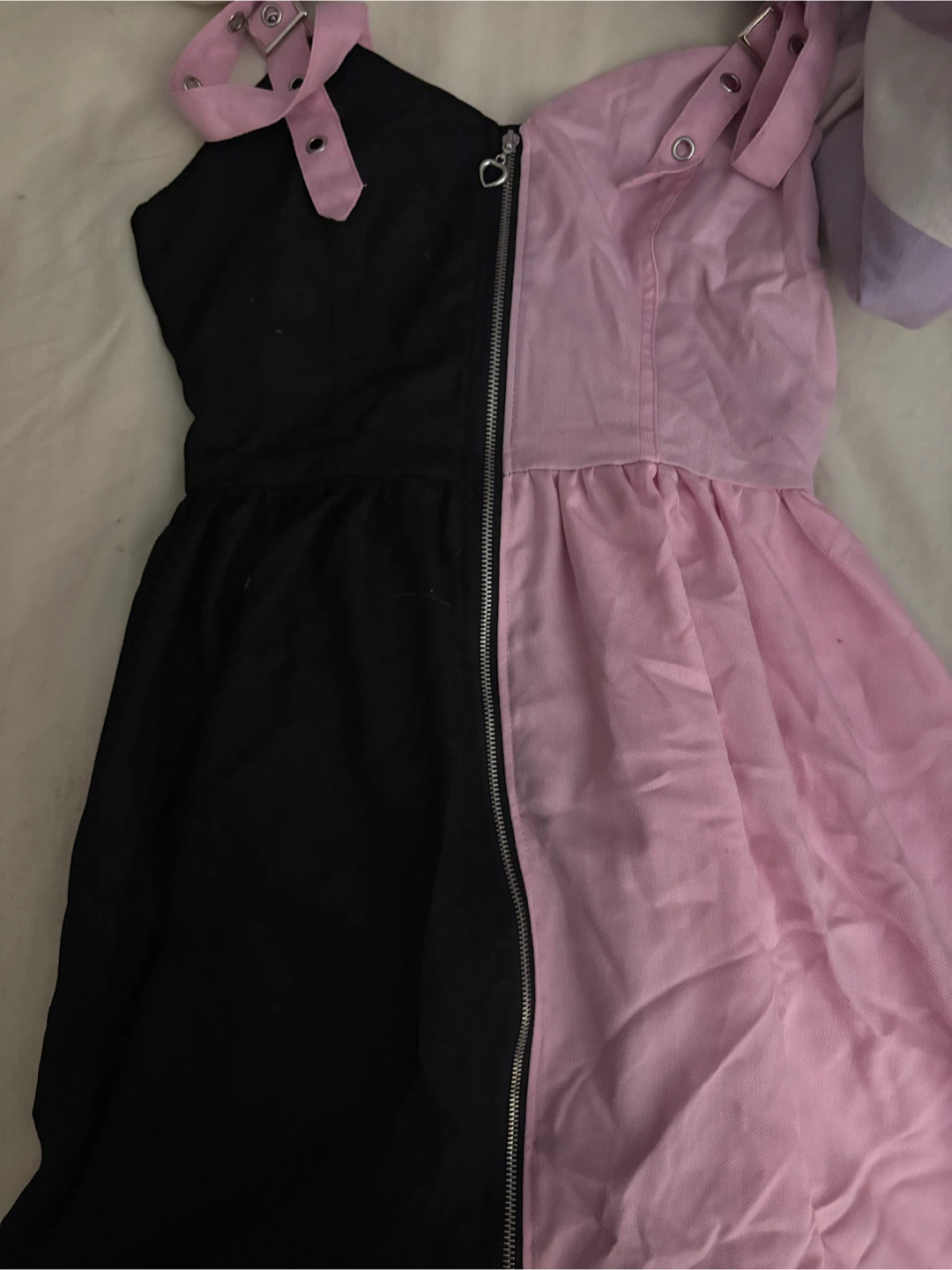 Black and pink Hot Topic dress