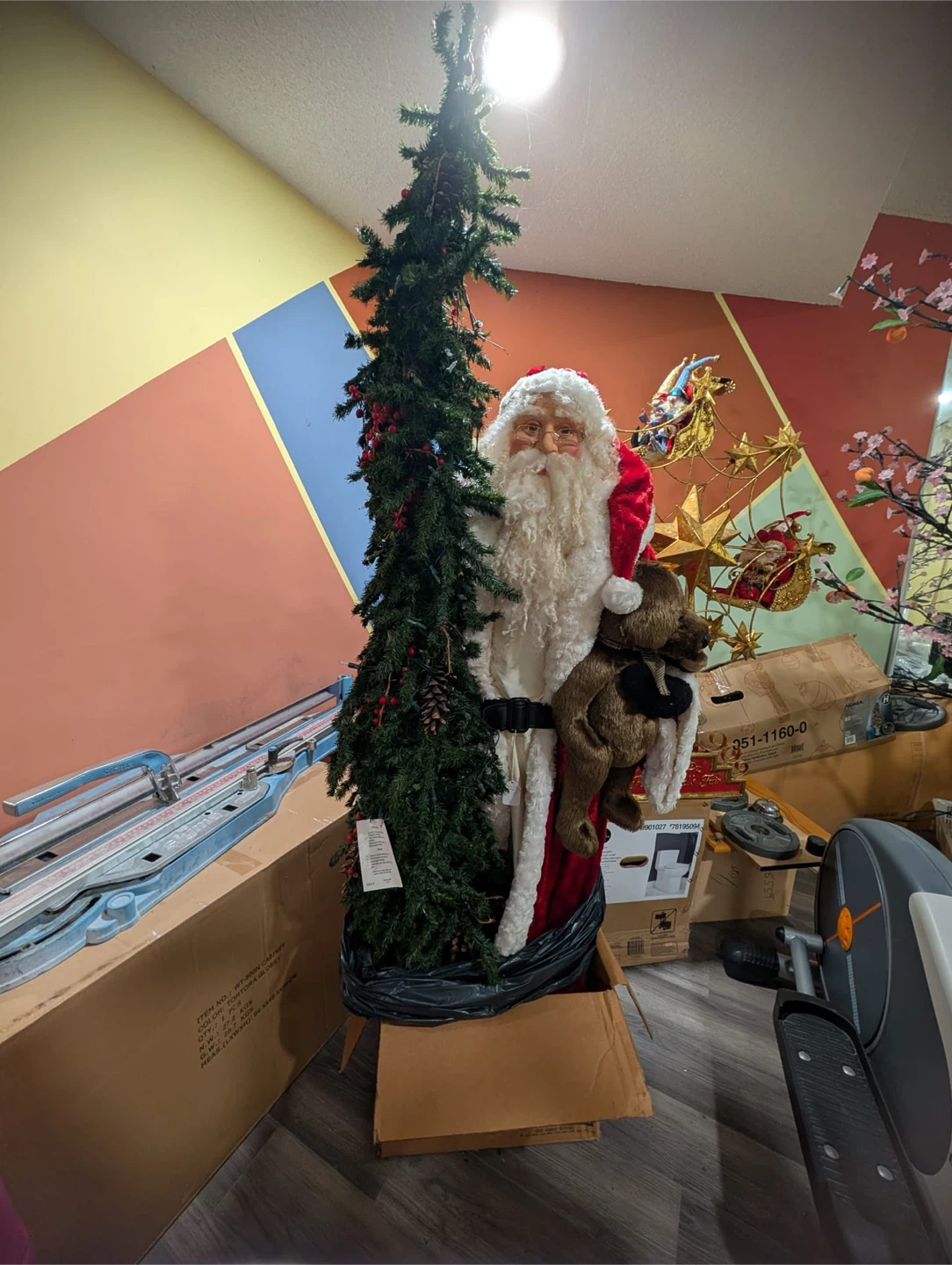2 Animated Santa Claus Figure with Tree - photo 2