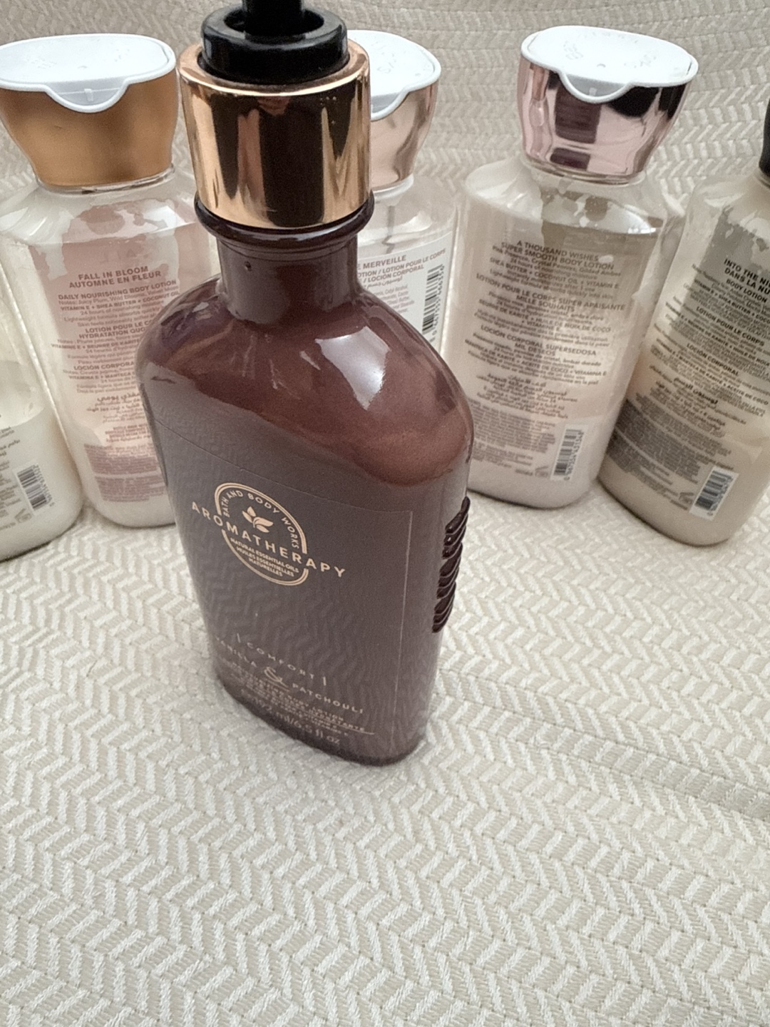 Bath & Body Works Lotions - Bundle of 6 - photo 2