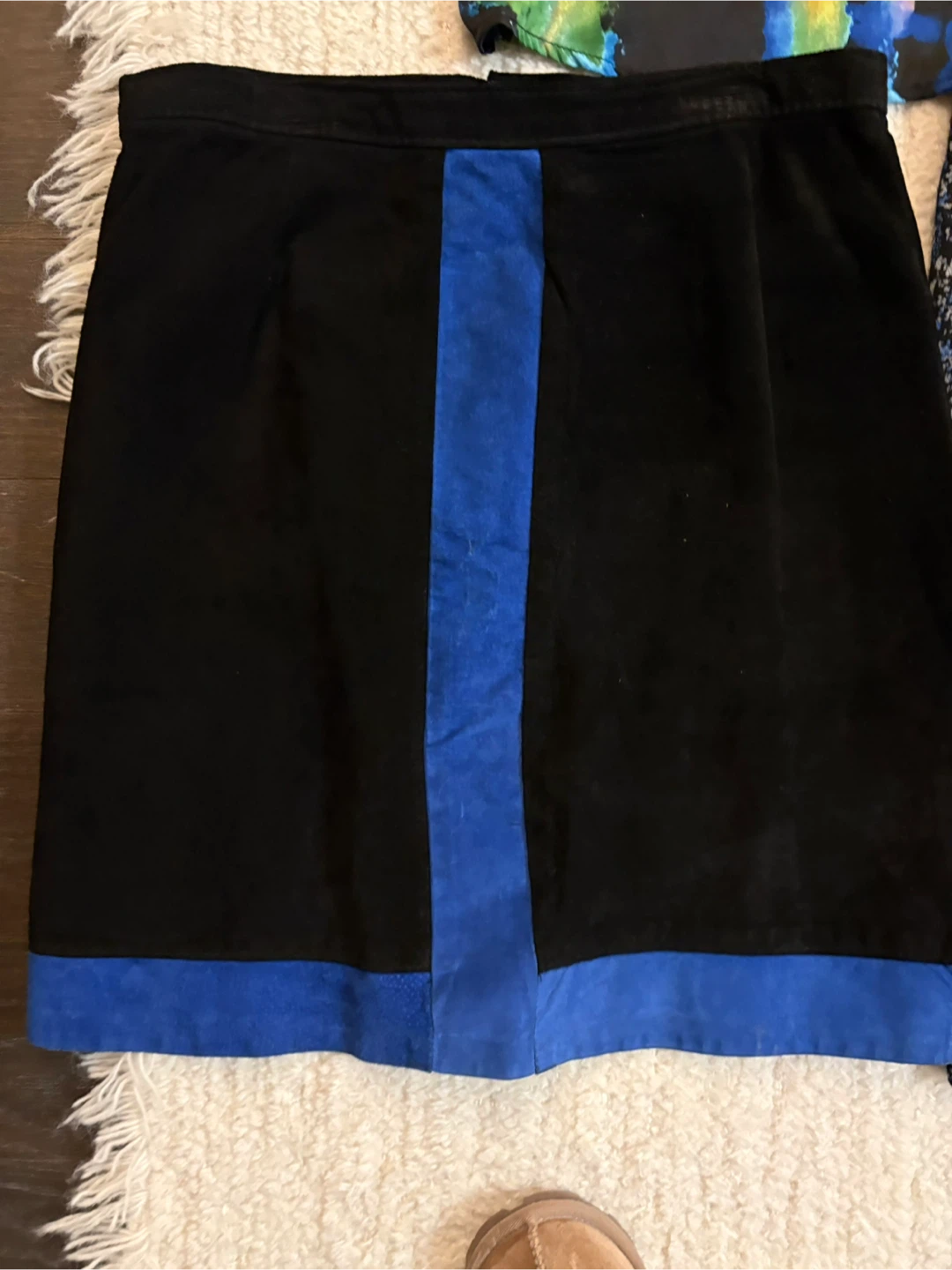 Set 1 top + 2 skirts (1 GENUINE suede) for only $30! - photo 2