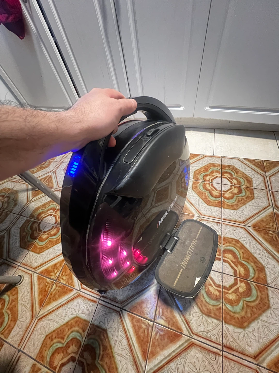 Inmotion SCV V8F Electric Unicycle