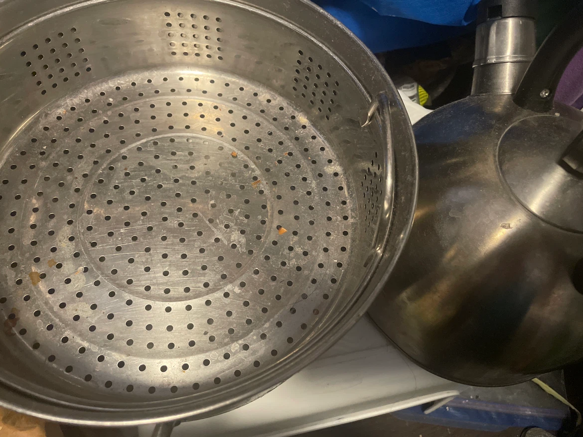 Free pot and buy Steamer Basket and Pot Set