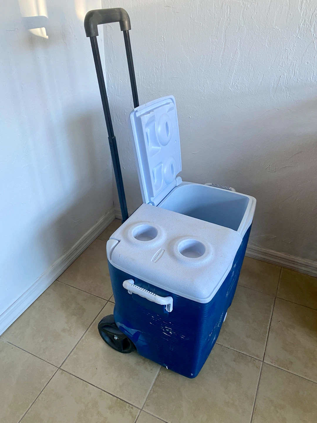 45 Quart Wheeled Cooler - photo 3