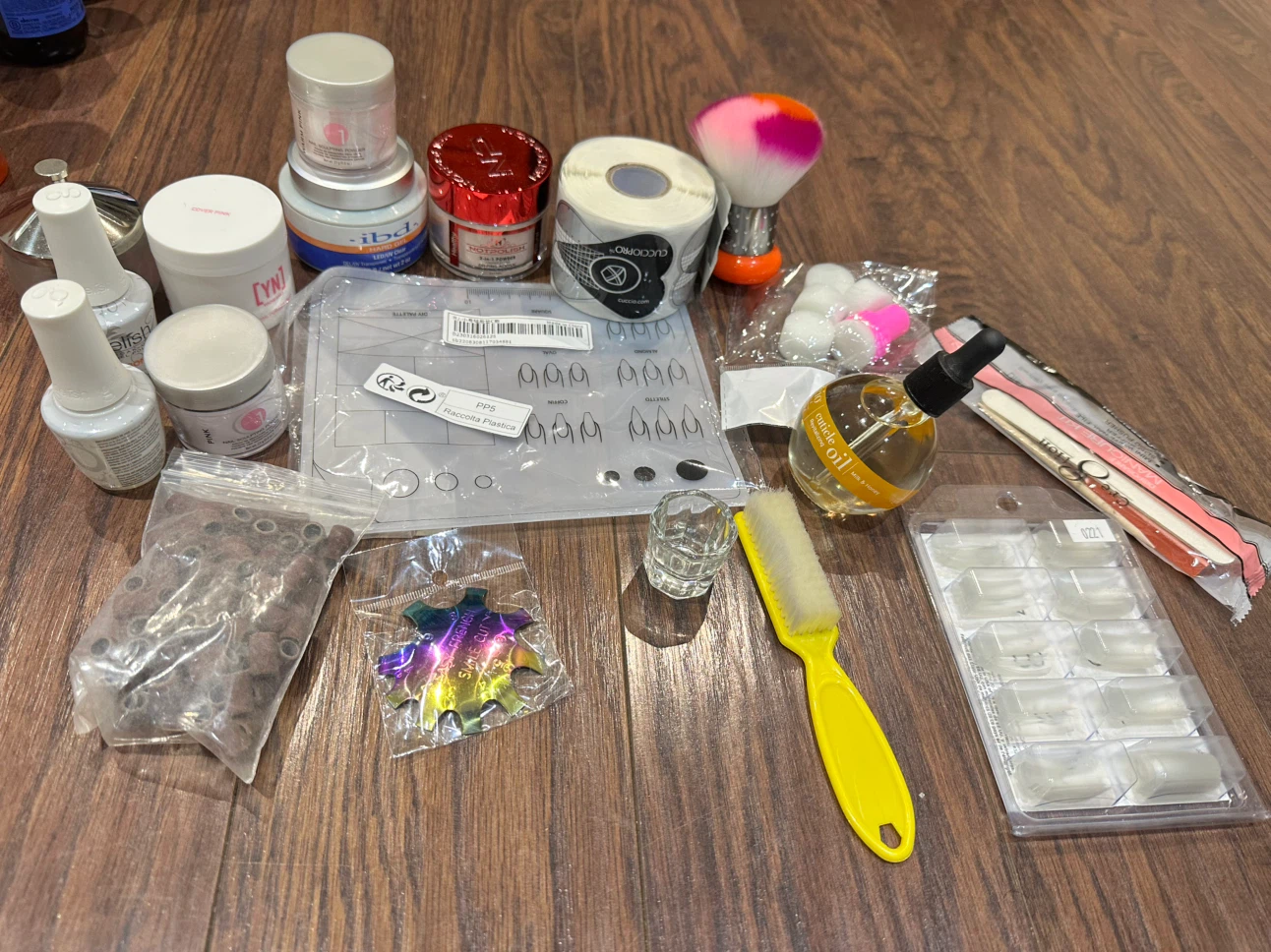 Nail supplies with nail bag