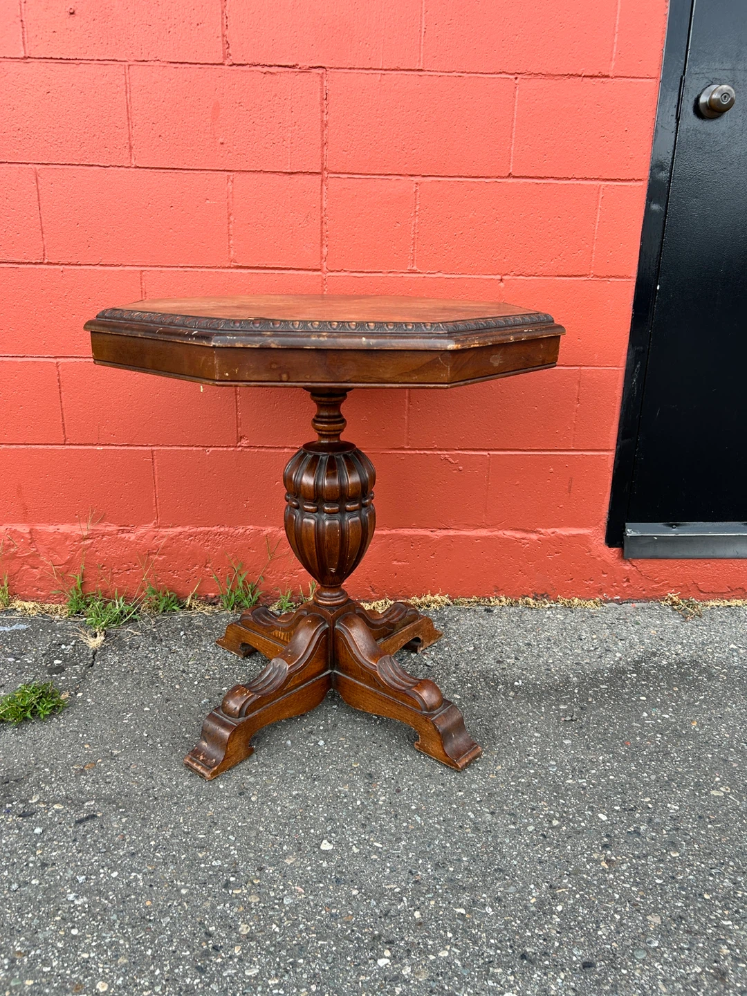 Wooden Table. Vintage. Great buy. - photo 3
