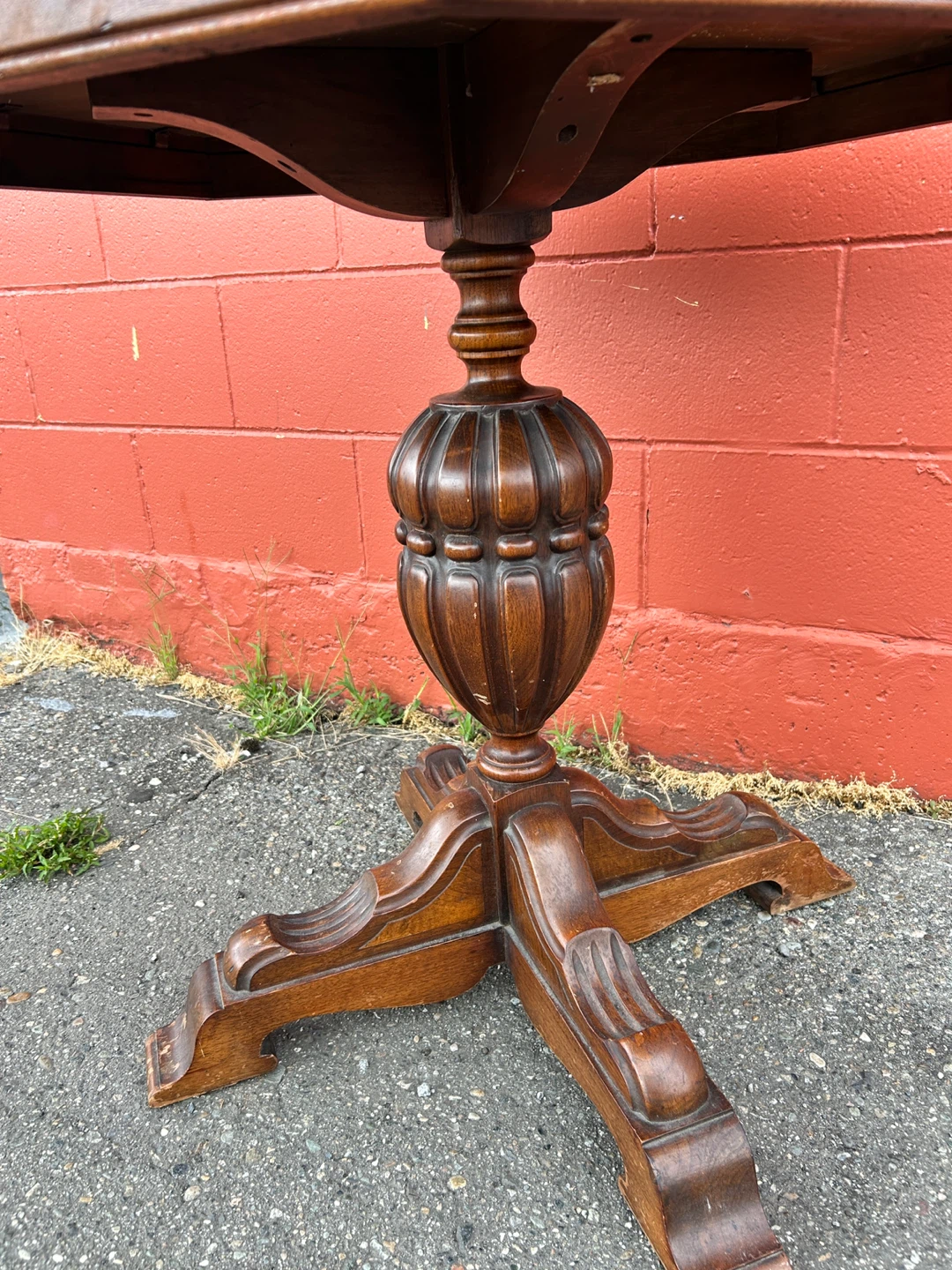 Wooden Table. Vintage. Great buy. - photo 4