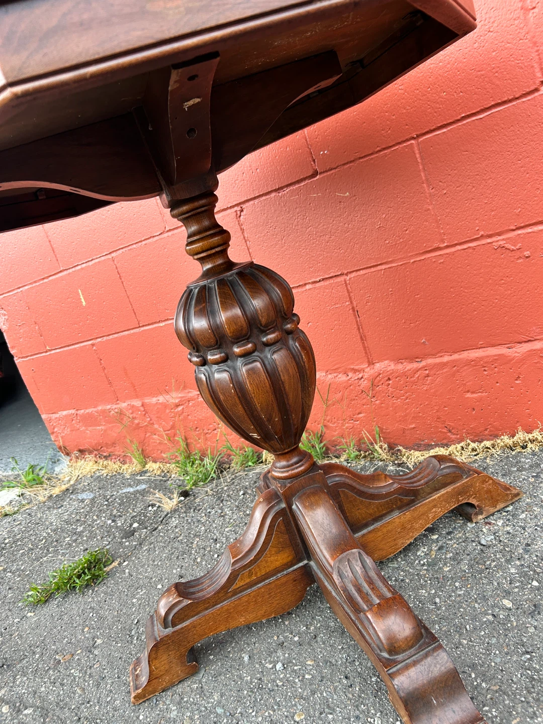 Wooden Table. Vintage. Great buy. - photo 5
