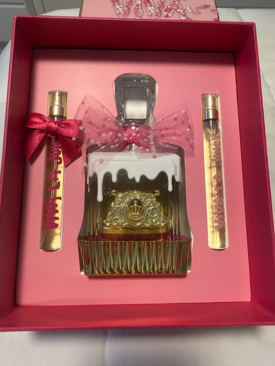 Juicy Couture Viva La Juicy Sucre Perfume Gift Set - photo 3