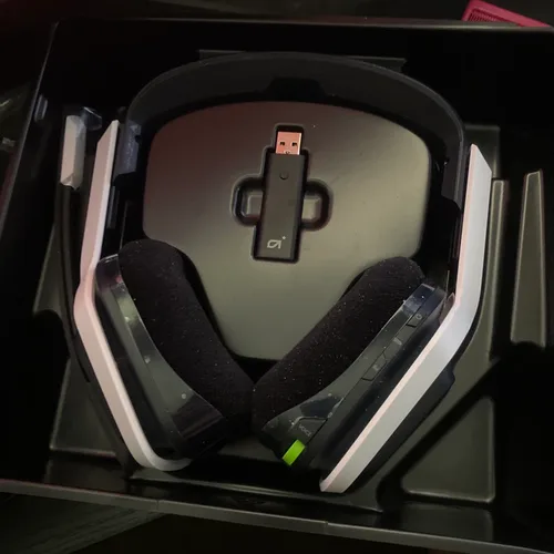 Heetset Logitech Astro A20 Wireless Gaming Headset for Xbox/PC | Karrot