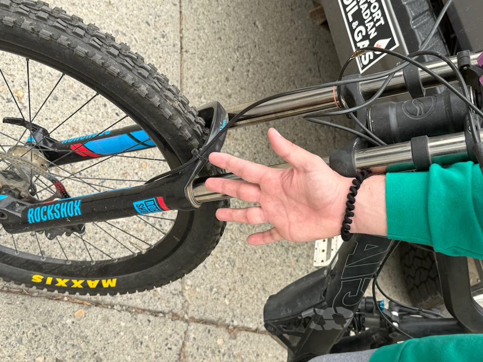 Giant Faith Full Suspension Mountain Bike - photo 4