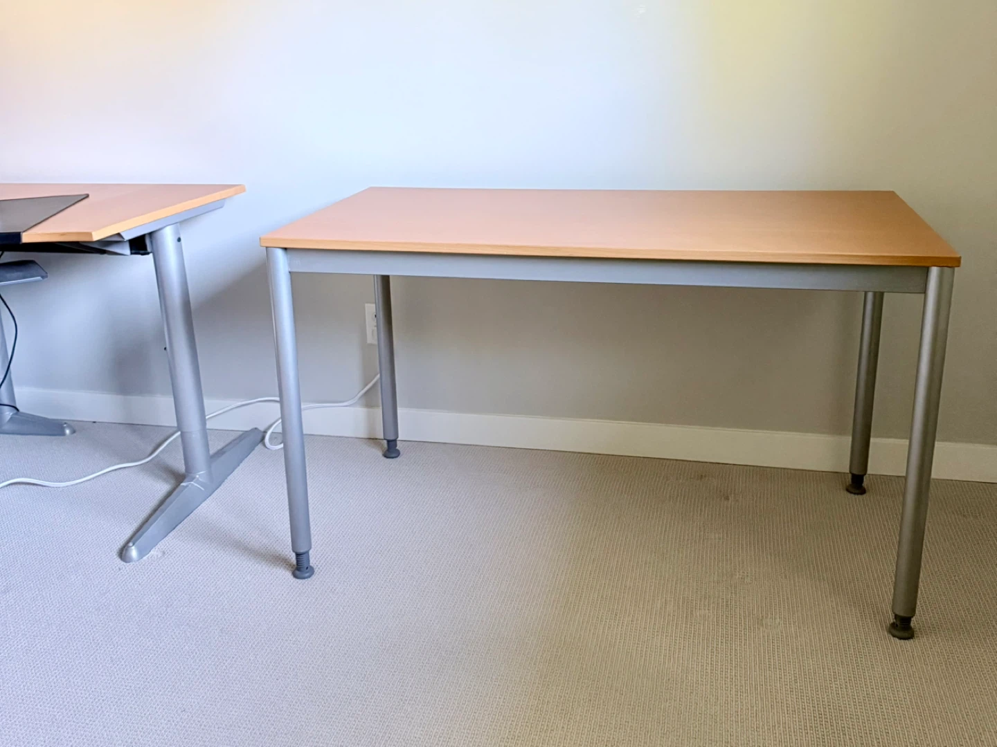 L-Shaped Corner Desk with Rolling Drawer Unit - photo 3